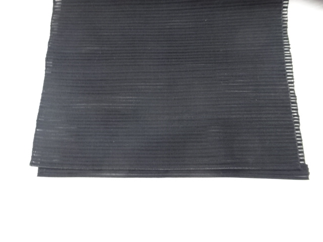  絽綴れ斜線に四角模様織出し名古屋帯